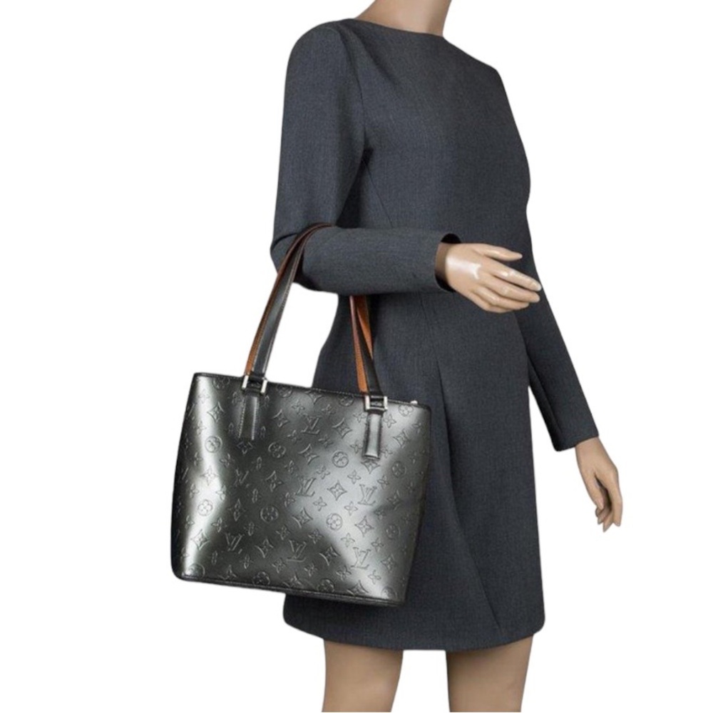 Louis Vuitton Stockton
Black Mat Monogram Tote Bag
